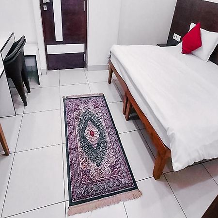 Hotel Rashika Palace Τζαϊπούρ Εξωτερικό φωτογραφία