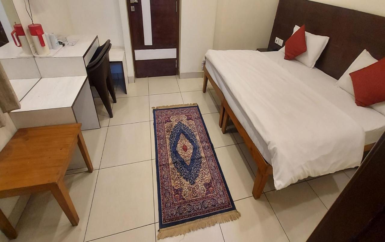 Hotel Rashika Palace Τζαϊπούρ Εξωτερικό φωτογραφία