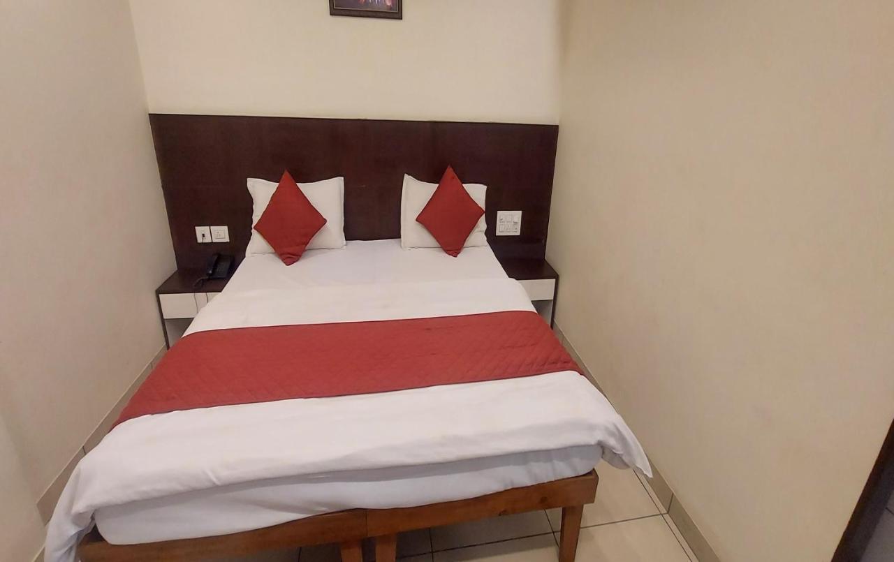 Hotel Rashika Palace Τζαϊπούρ Εξωτερικό φωτογραφία